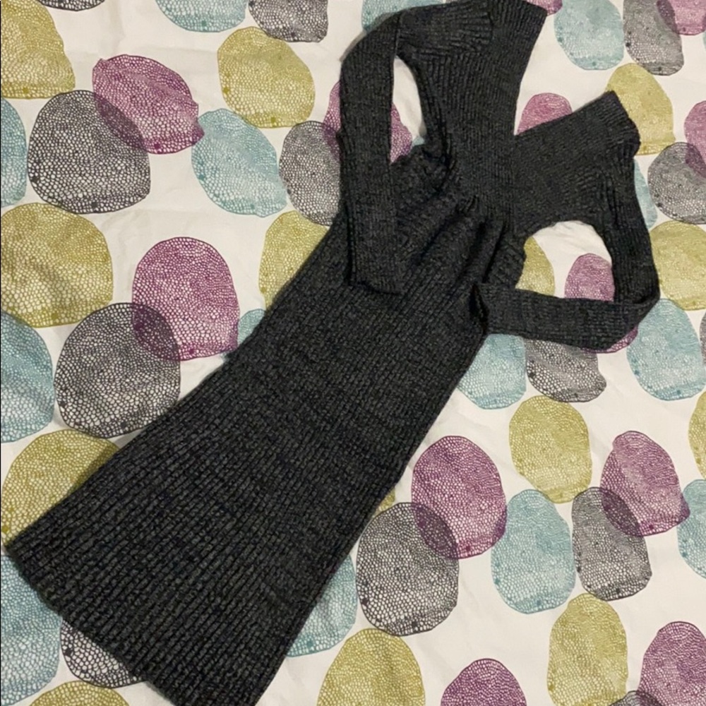 No brand stretchy low V sweater dress